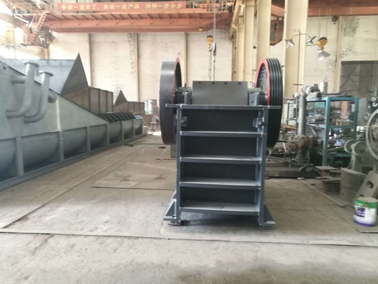Standard-PE-Serie Kieferbrüchiger für Aggregat Steinbruch Granit Ausgang Größe 65-140mm