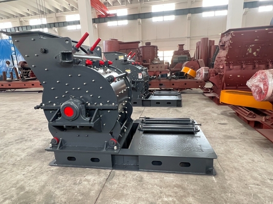 Erzmaterialien PC Grobpulver Hammermühle Produktionslinie bei 550-800 mm Drehgeschwindigkeit
