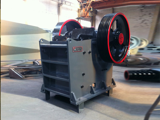Spezialisierte Anfrage PE1200*1500 Kieferbrenner Steinbrenner Motorleistung 180-220kw