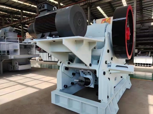 PEC106 Kieferbrucher für Sandmaterialien 100 tph Kapazität und Leistung pro Stunde