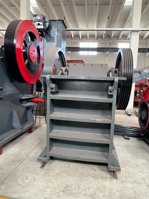 Große Kieferbrüche Produktionslinie Einlass Größe 900*600mm Installation unter technischer Anleitung