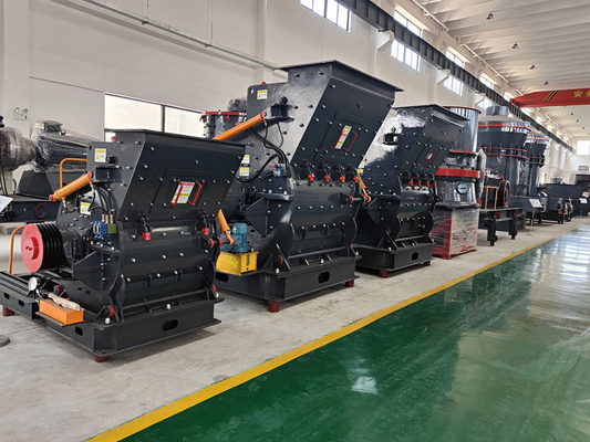 10-100 tph Kapazität PC Grobe Pulverhammermühle mit 55-75kw/75-90kw Motorleistung