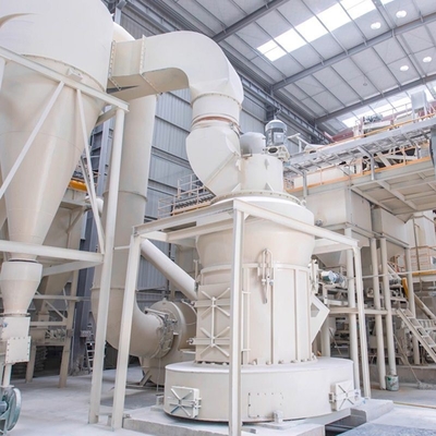 Drehgeschwindigkeit 17-19 r/min Raymond-Schleifmaschine für 0,045 mm Calciumcarbonatpulver