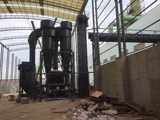 Drehgeschwindigkeit 17-19 r/min Raymond-Schleifmaschine für 0,045 mm Calciumcarbonatpulver