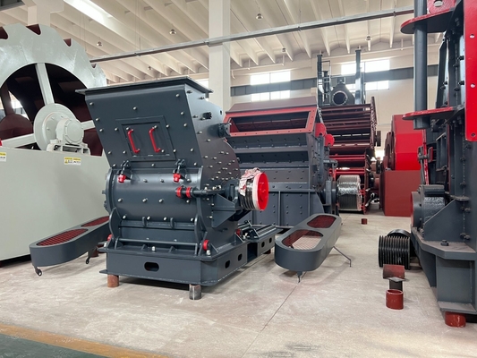Erzmaterialien PC Grobpulver Hammermühle Produktionslinie bei 550-800 mm Drehgeschwindigkeit