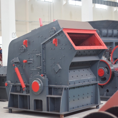 Unter technischer Anleitung Anlage 50-300 T/H Kalkstein Granit Schlagbrucher